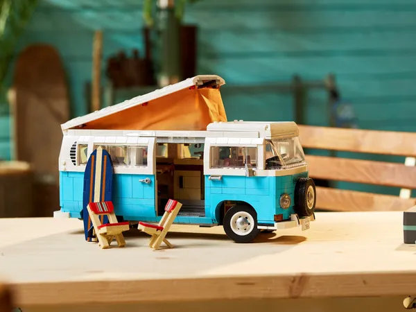 Volkswagen T2 Camper Van — 22