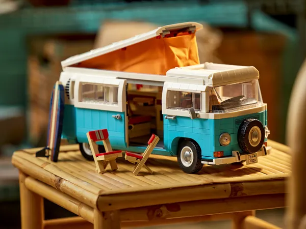 Volkswagen T2 Camper Van — 27
