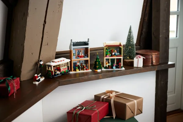 Holiday Main Street — 12