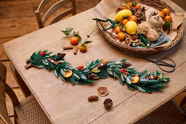 Wreath — 11