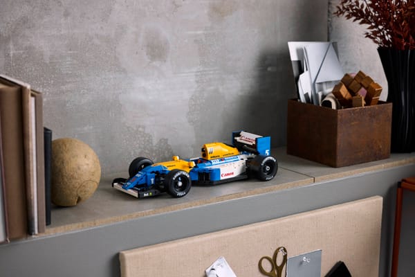 Williams Racing FW14B & Nigel Mansell — 10