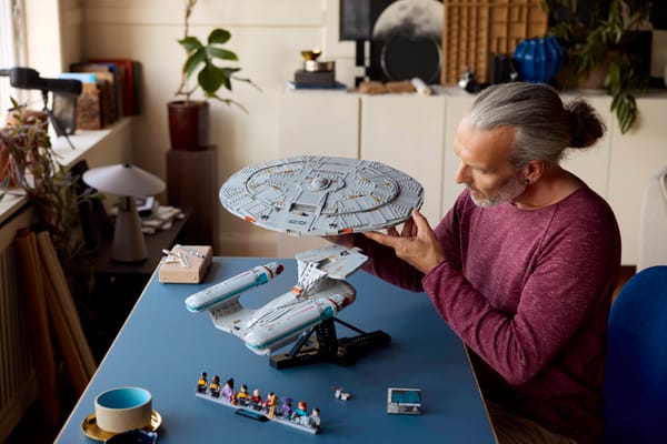 Star Trek: U.S.S. Enterprise NCC-1701-D — 14