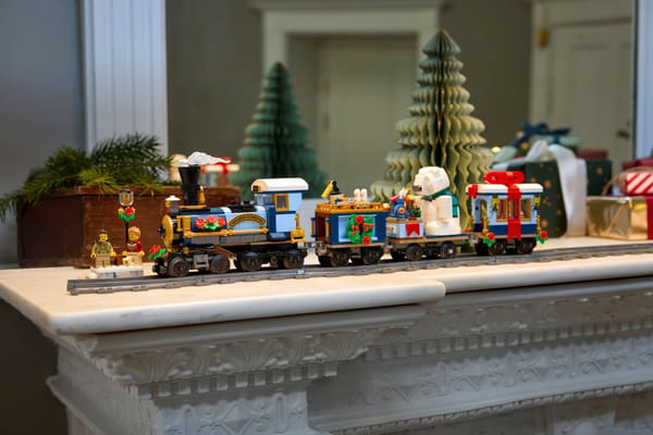 Holiday Express Train — 11