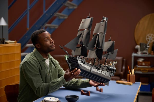 Captain Jack Sparrow's Pirate Ship — 12