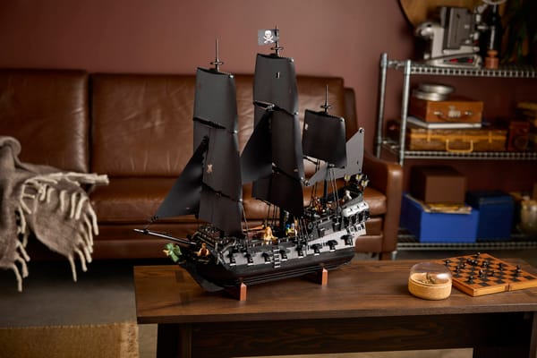 Captain Jack Sparrow's Pirate Ship — 13