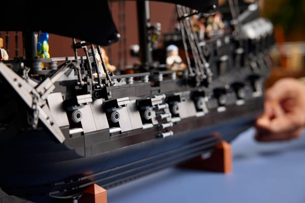 Captain Jack Sparrow's Pirate Ship — 16