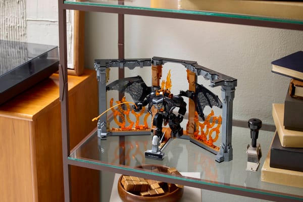 The Lord of the Rings: Balrog Book Nook — 12
