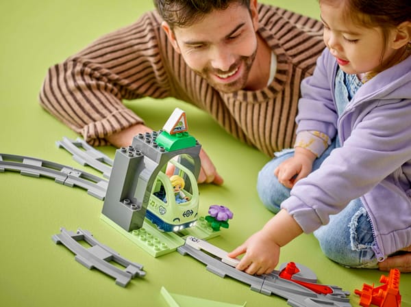 Train Tunnel and Tracks Expansion Set — 8