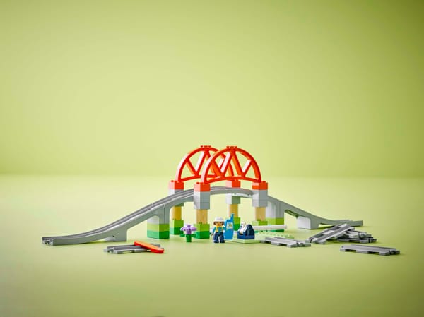 Train Bridge and Tracks Expansion Set — 8