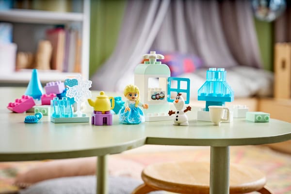 Frozen Creative Box with Elsa and Olaf — 10