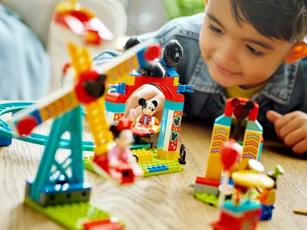 Mickey, Minnie and Goofy's Fairground Fun — 8