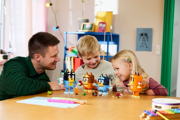 Brick-Built Bluey Family — 13