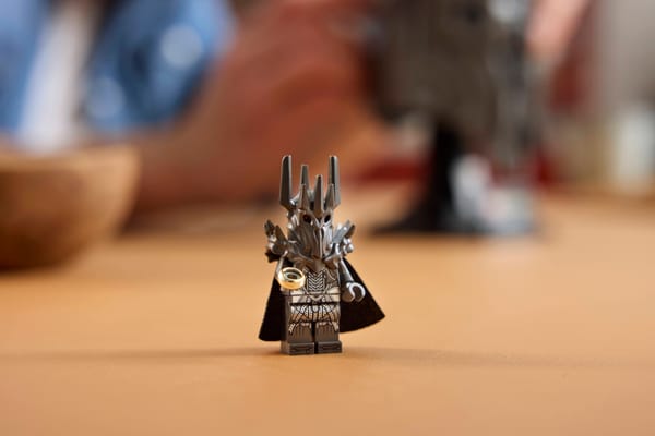 The Lord of the Rings: Sauron's Helmet — 10