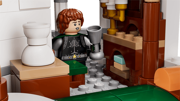 The Lord of the Rings: Minas Tirith — 10
