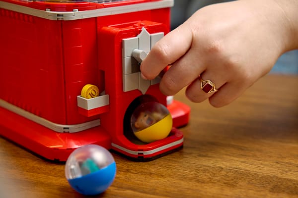 Minifigure Vending Machine — 11