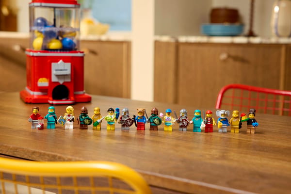 Minifigure Vending Machine — 13