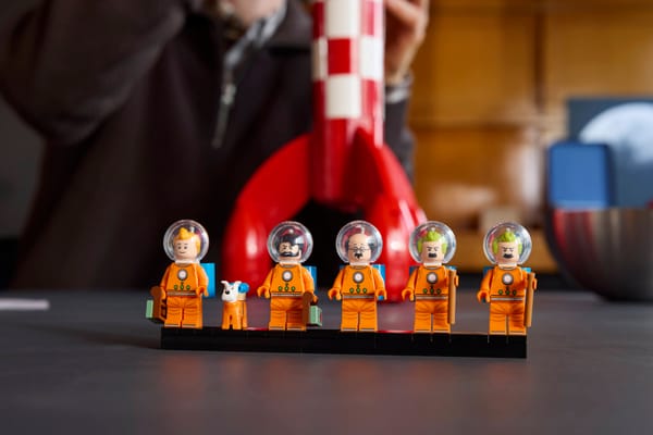 Tintin Moon Rocket — 12