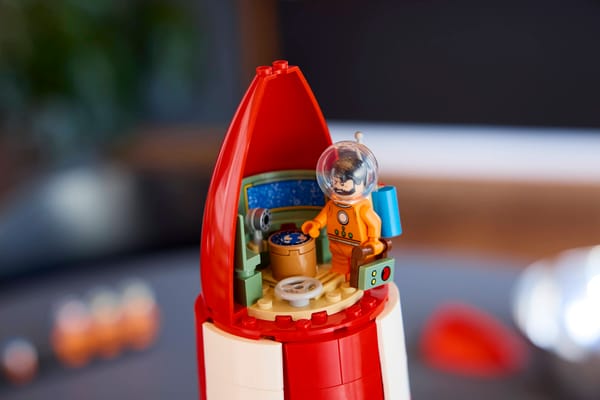 Tintin Moon Rocket — 13