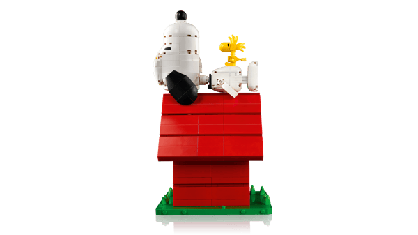 Peanuts: Snoopy's Doghouse — 7