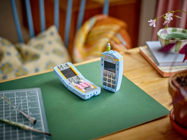 Retro Telephone — 10