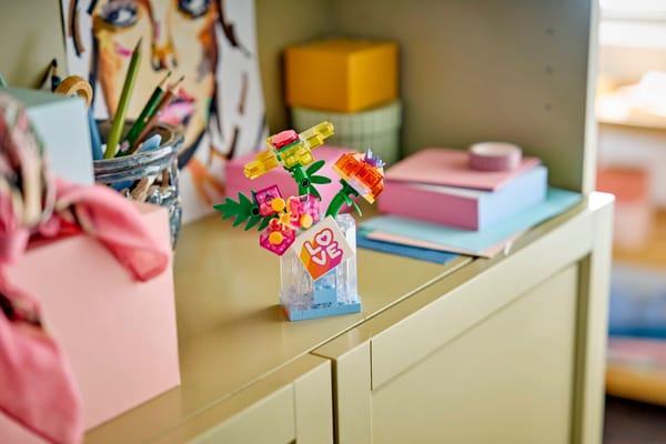 Floral Decor Perfume Bottle — 10