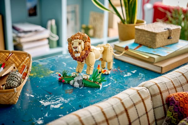 Wild Animals: Majestic Lion — 15