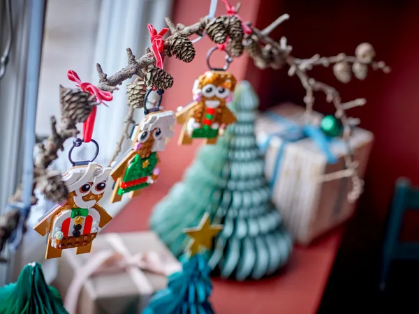 Gingerbread Ornaments — 6