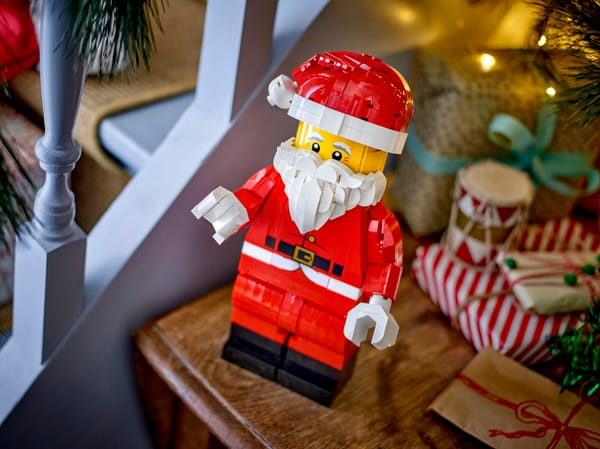 Up-Scaled Santa Minifigure — 5