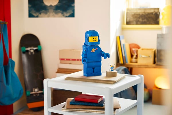 Up-Scaled Blue Astronaut Minifigure — 7