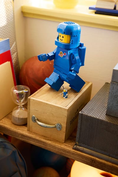 Up-Scaled Blue Astronaut Minifigure — 8