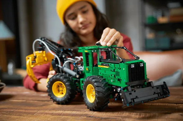 John Deere 948L-II Skidder — 8