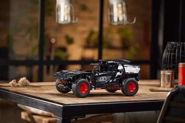 Audi RS Q e-tron — 10