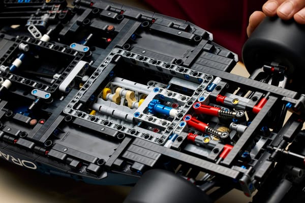 Oracle Red Bull Racing RB20 F1 Car — 11