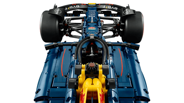 Oracle Red Bull Racing RB20 F1 Car — 7