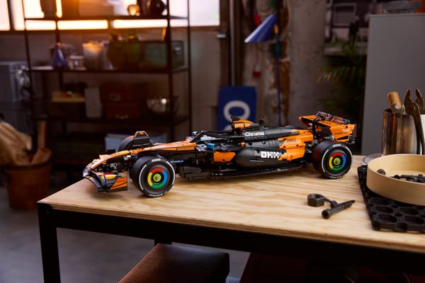 McLaren MCL39 F1 Car — 14
