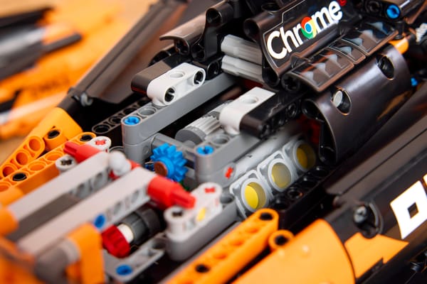 McLaren MCL39 F1 Car — 17