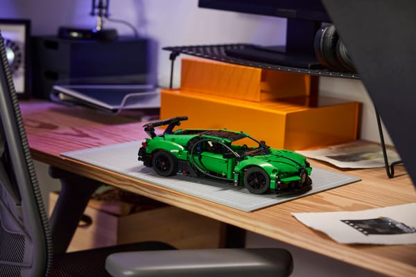 Green Bugatti Chiron Pur Sport Hypercar — 12