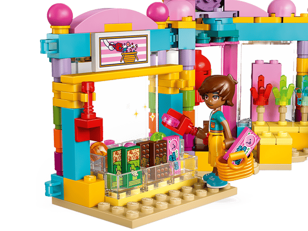 Heartlake City Candy Store — 4