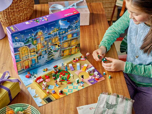 Friends Advent Calendar 2025 — 10