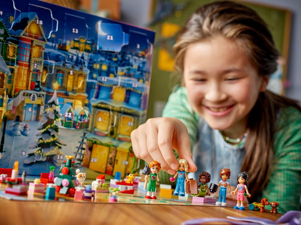 Friends Advent Calendar 2025 — 8
