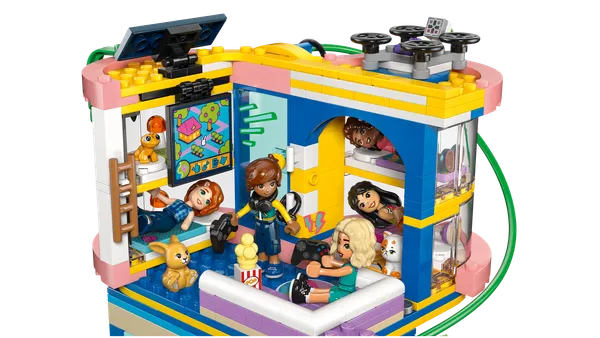 Heartlake City Friends Club House — 4