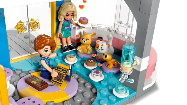 Heartlake City Friends Club House — 5