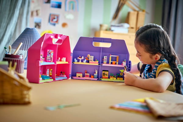 Creative Dollhouse Suitcase — 12