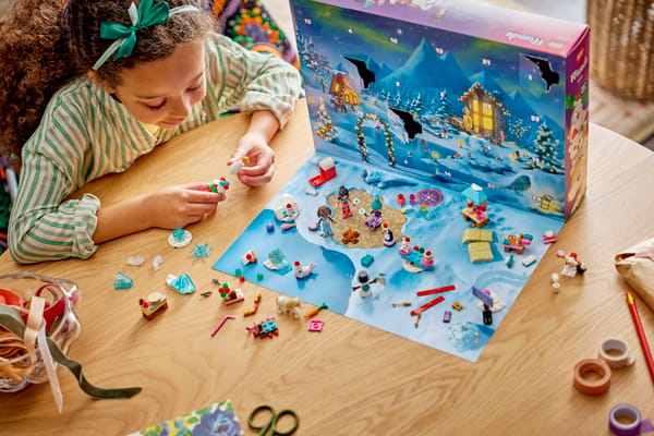 Friends Advent Calendar 2026 — 8