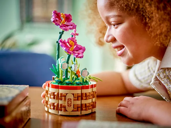 Moana's Flowerpot — 9