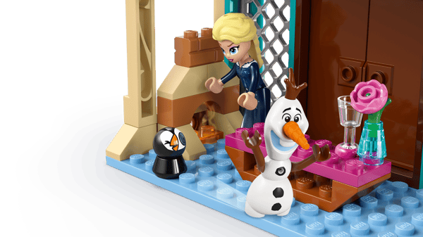 Arendelle Frozen Castle — 5