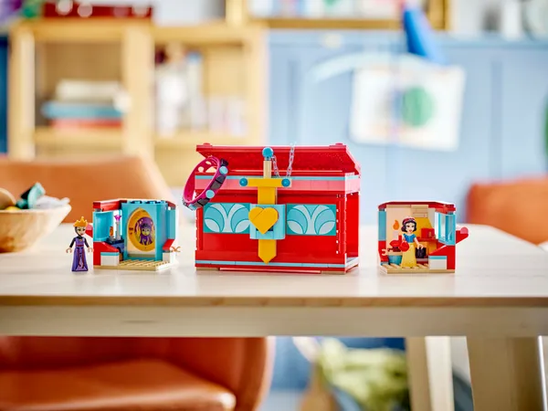 Snow White's Jewelry Box — 10
