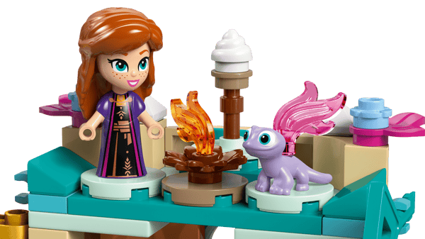 Mini Arendelle Castle & Elsa's Ice Palace — 6