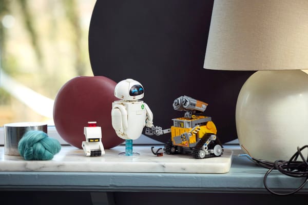 WALL-E and EVE — 10