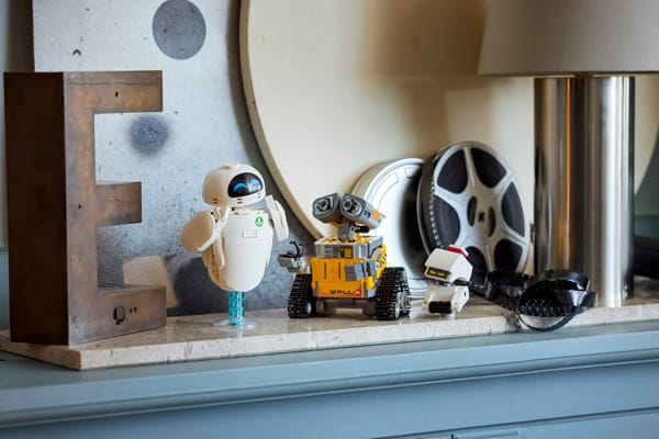 WALL-E and EVE — 15